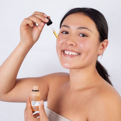 Organic Face Oil with Coffee Extact - Travel Size | UpCircle | Triple